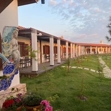 Tarihi Kumbaba Hotel *
