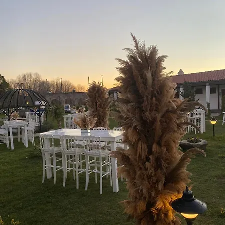 Tarihi Kumbaba Hotel Sile
