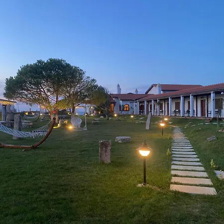 Tarihi Kumbaba Hotel *